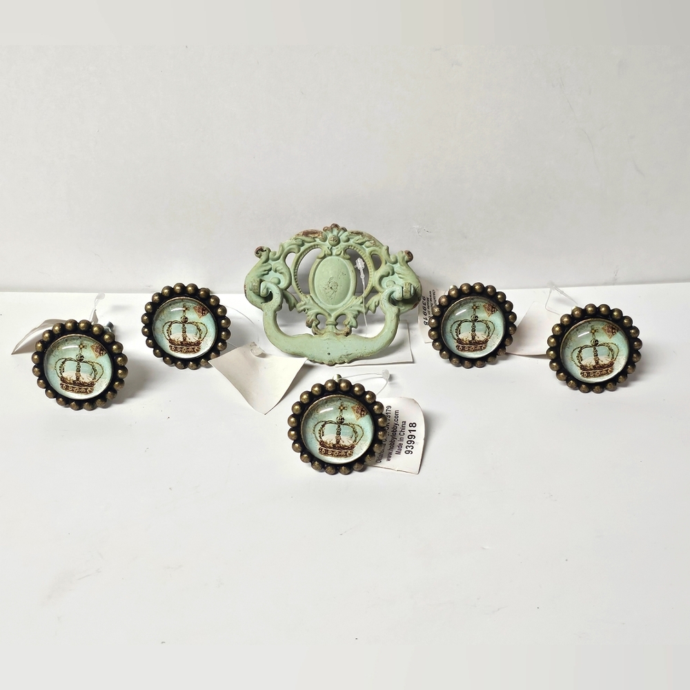 Drawer Pulls Antique-style Brass lot of 9 (6 new with tags, Hobby Lobby)
